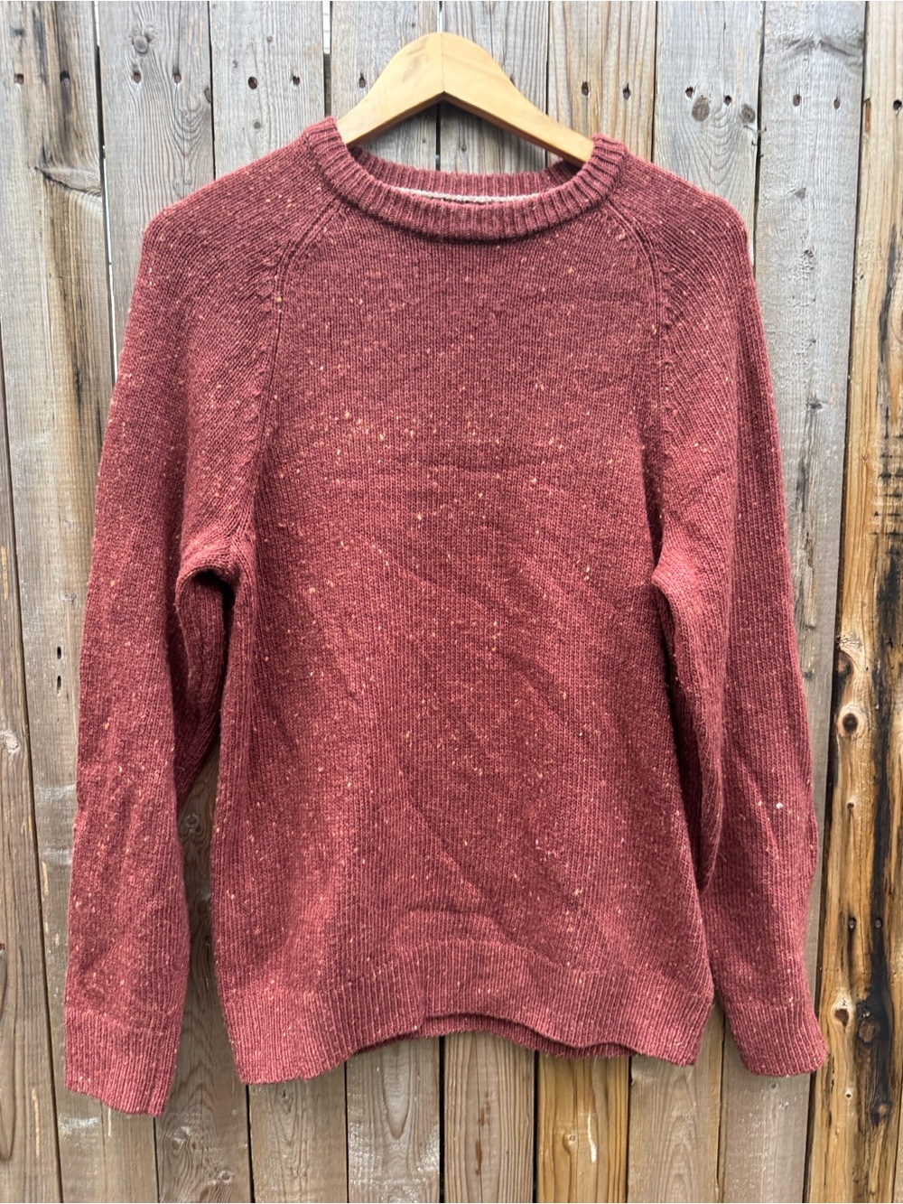 Faherty Speckled Crewneck Sweater in Rust Red